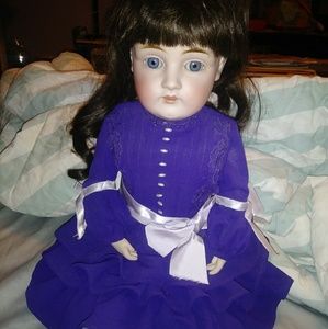 Bisque pircelain vintage doll.